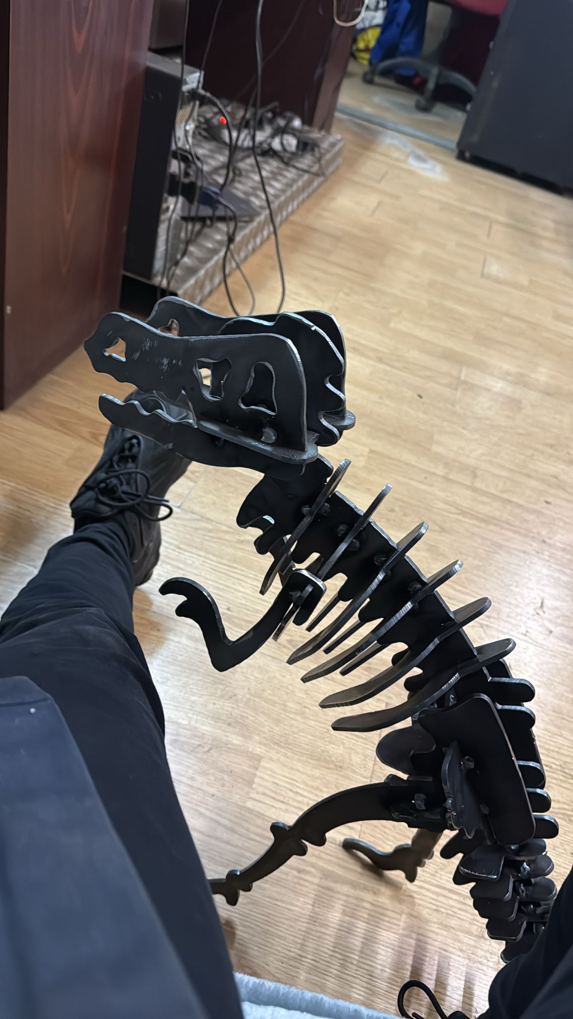 🦖 Dinozaur Handmade – Artă Metalică Unică 🦖
